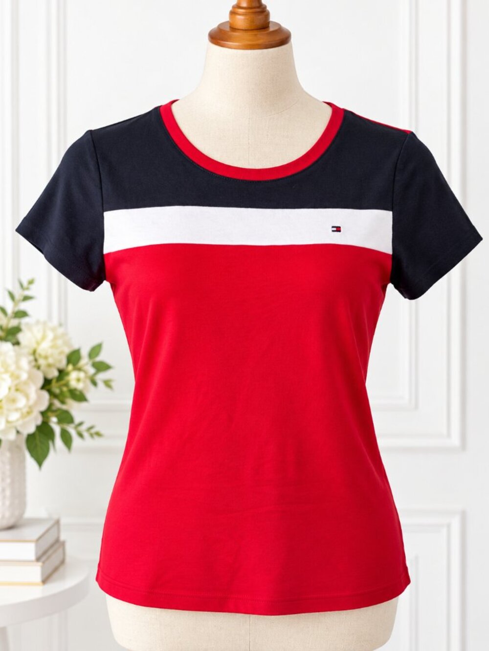 Tommy Hilfiger Women’s Red White Navy Color block Logo T Shirt Top